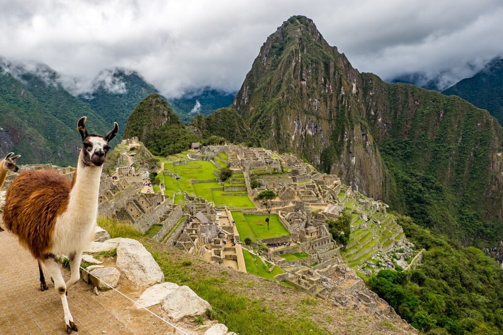 Uncovering the Ancient Ruins of Machu Picchu
